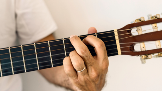Accords de guitare : les bases pour commencer