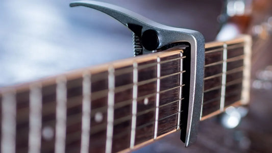 Gamme mineure naturelle guitare : positions et utilisation